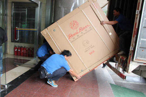 宋洛乡钢琴贵重工艺品无忧运